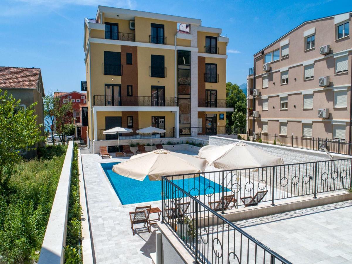 Sealine Apartments A1 Tivat Exteriör bild