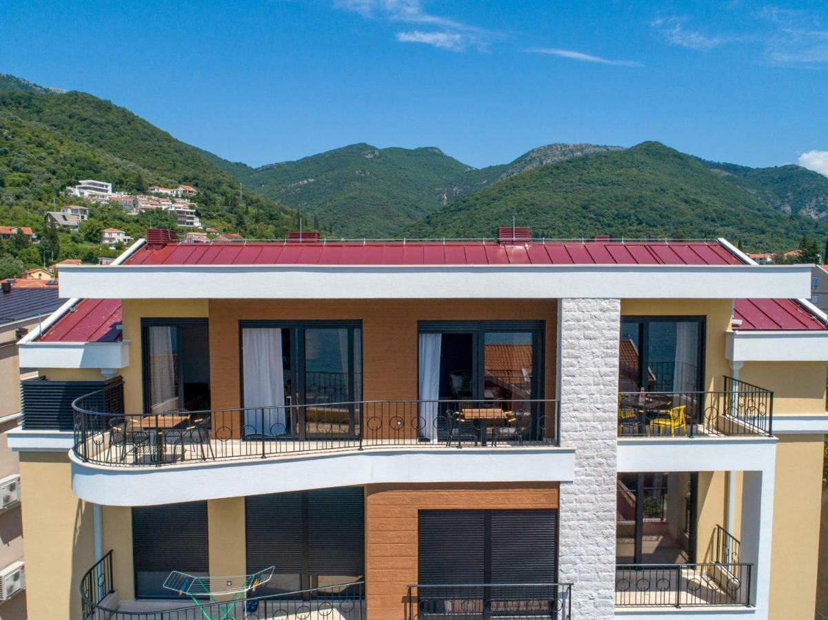 Sealine Apartments A1 Tivat Exteriör bild